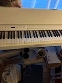 DIGITAL PIANO F-140R（ピアノ・楽器・PA機材）の商品画像 - 査定依頼日：2026年5月4日 - 最高査定価格：10,000円