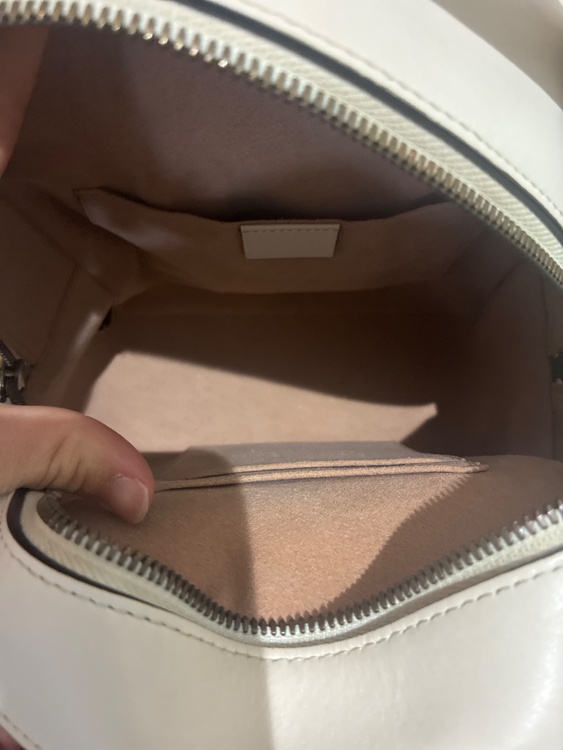 GUCCI バックパック リュックサック GGマーモント （ブランドバッグ）の商品画像 - 査定依頼日：2026年4月10日 - 最高査定価格：80,000円