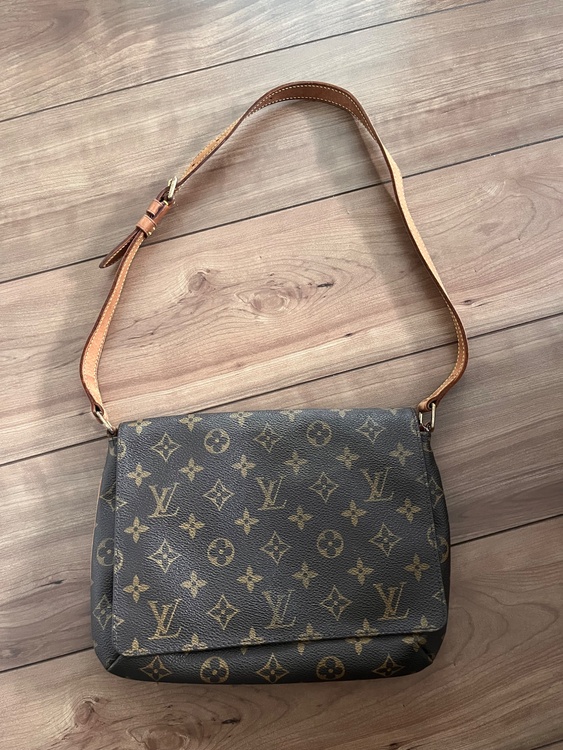 ミュゼットタンゴ（ブランドバッグ）の商品画像 - 査定依頼日：2026年3月11日 - 最高査定価格：23,000円