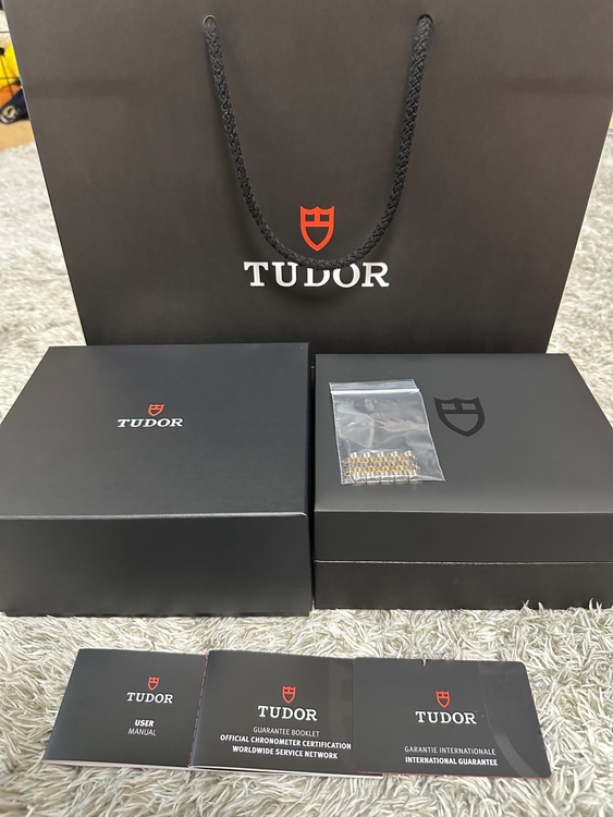 ブラックベイ39S&G（高級時計）の商品画像 - 査定依頼日：2025年9月2日 - 最高査定価格：550,000円