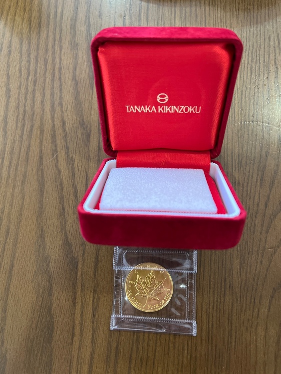 メイプルリーフコイン2分の１オンス（金・貴金属）の商品画像 - 査定依頼日：2026年3月4日 - 最高査定価格：80,000円