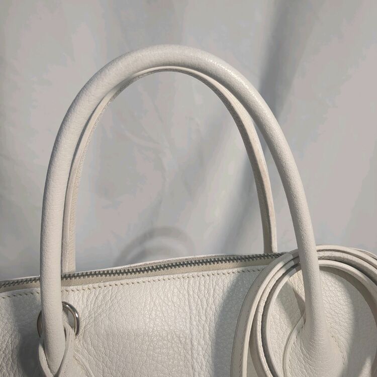 ボリード　35 ホワイト系　トリヨンクレマンス（ブランドバッグ）の商品画像 - 査定依頼日：2025年11月19日 - 最高査定価格：250,000円