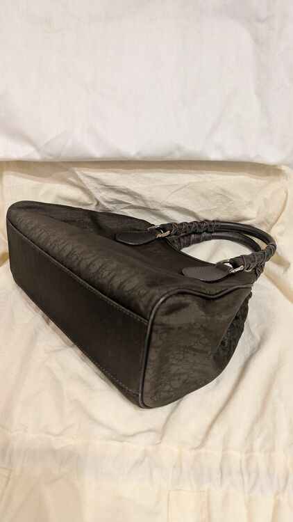 ディオール  （ブランドバッグ）の商品画像 - 査定依頼日：2025年9月25日 - 最高査定価格：40,000円