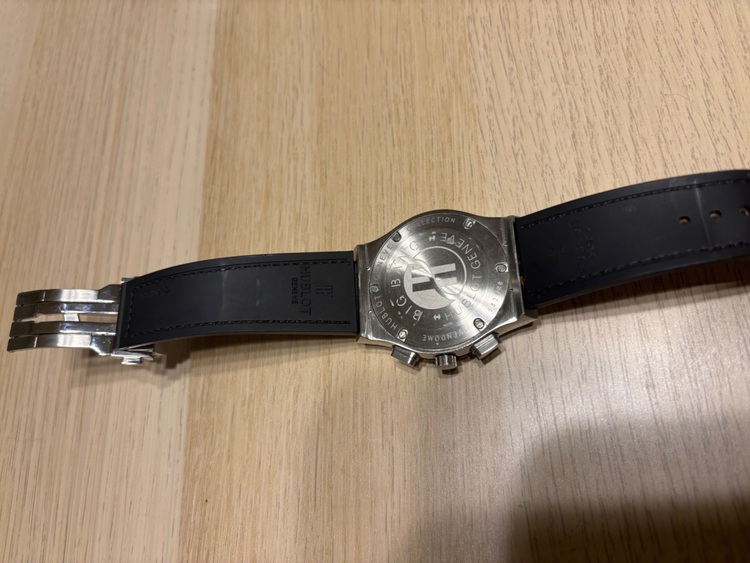 ウブロ ビックバン （高級時計）の商品画像 - 査定依頼日：2025年6月26日 - 最高査定価格：900,000円