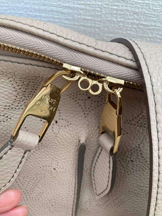 マヒナ　セレネPM（ブランドバッグ）の商品画像 - 査定依頼日：2024年12月18日 - 最高査定価格：100,000円