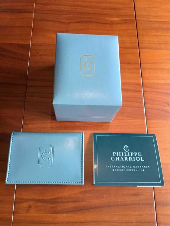 その他 その他 フィリップシャリオール　サントロペ　スクエア（高級時計）の商品画像 - 査定依頼日：2025年7月4日 - 最高査定価格：25,000円