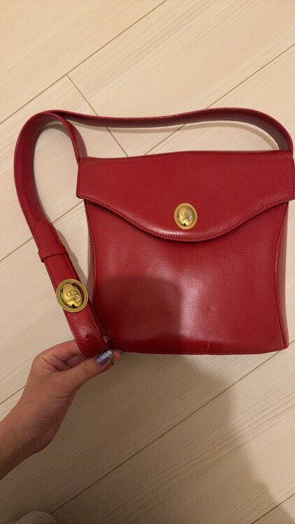 ショルダーバッグ（ブランドバッグ）の商品画像 - 査定依頼日：2025年5月31日 - 最高査定価格：45,000円