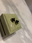 ヴァンクリーフ＆アーペル ピアス ヴィンテージ アルハンブラ マラカイト（宝石）の商品画像 - 査定依頼日：2025年9月3日 - 最高査定価格：690,000円