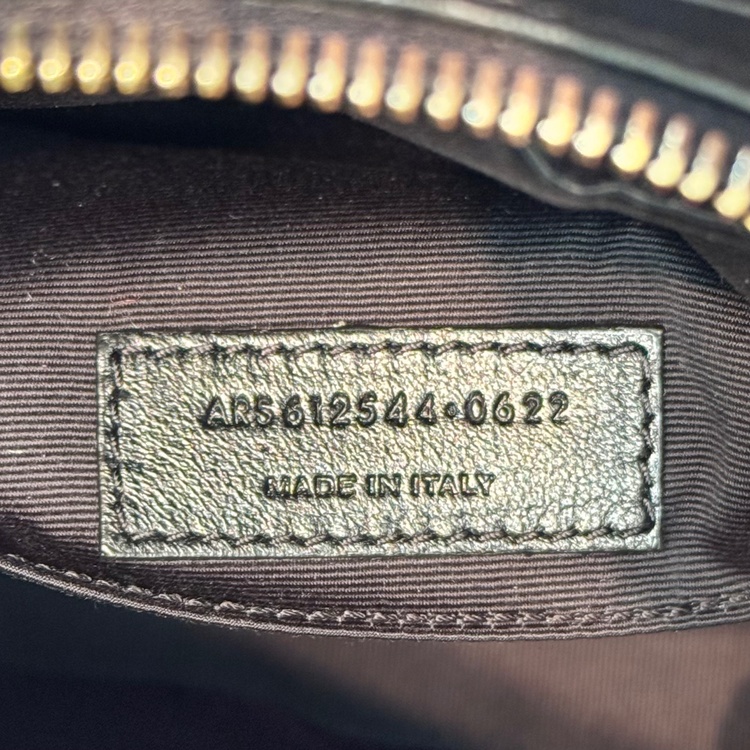 イブサンローラン  （ブランドバッグ）の商品画像 - 査定依頼日：2026年3月2日 - 最高査定価格：150,000円