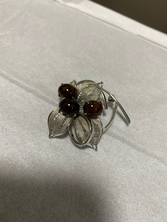 ブローチ（宝石）の商品画像 - 査定依頼日：2025年4月26日