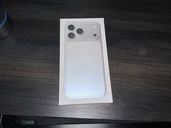 iPhone 17 Pro Max 256GB SIMフリー（スマホ）の商品画像 - 査定依頼日：2026年1月28日 - 最高査定価格：185,000円