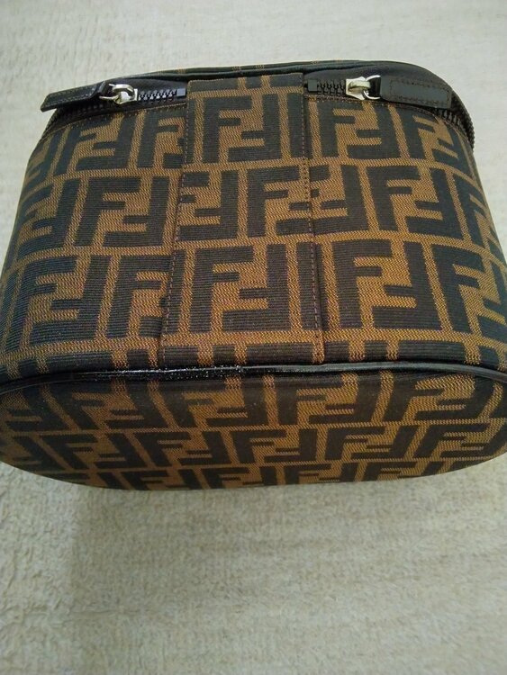 バニティ（ブランドバッグ）の商品画像 - 査定依頼日：2025年12月10日 - 最高査定価格：30,000円