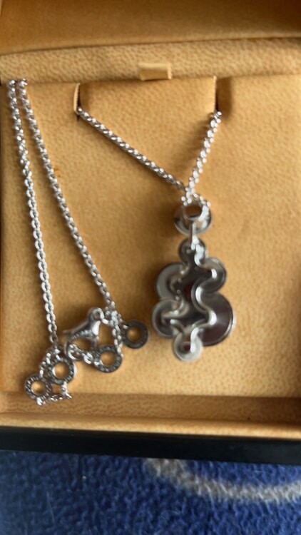 ブルガリ チクラディ WG ネックレス（金・貴金属）の商品画像 - 査定依頼日：2024年1月15日 - 最高査定価格：220,000円