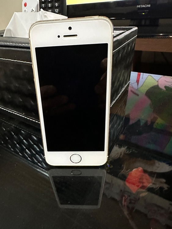 iPhone6 16GB au（スマホ）の商品画像 - 査定依頼日：2026年4月26日 - 最高査定価格：100,000円