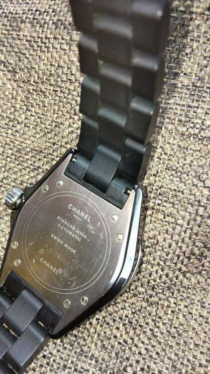 J12（高級時計）の商品画像 - 査定依頼日：2025年3月12日 - 最高査定価格：220,000円