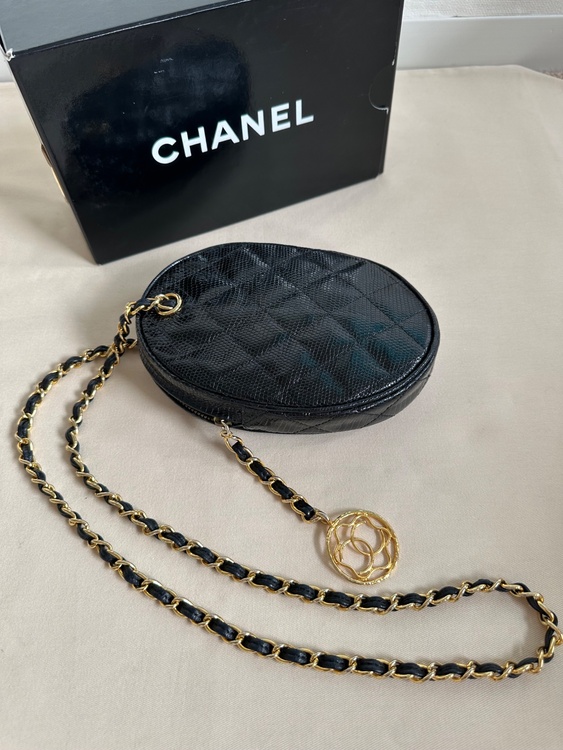 希少 ヴィンテージ CHANEL リザード オーバル チェーンショルダーバッグ（ブランドバッグ）の商品画像 - 査定依頼日：2026年8月21日 - 最高査定価格：90,000円