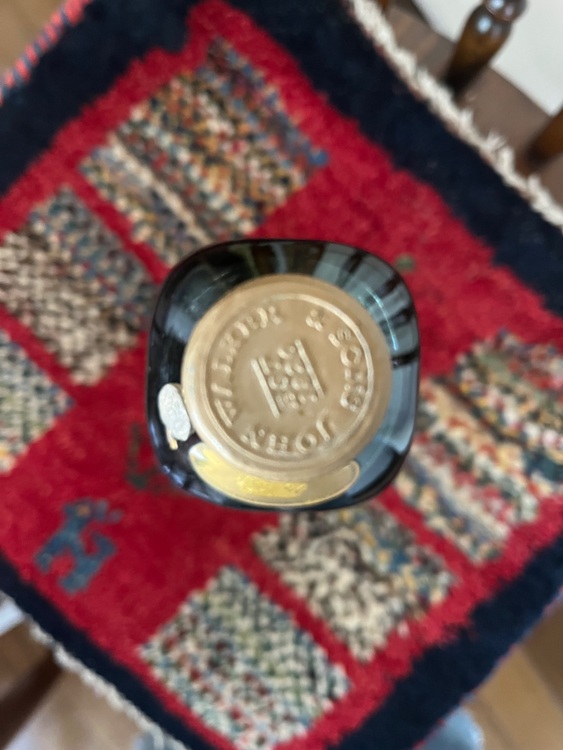 ウイスキー ジョニーウォーカー （お酒）の商品画像 - 査定依頼日：2025年8月18日 - 最高査定価格：10,000円