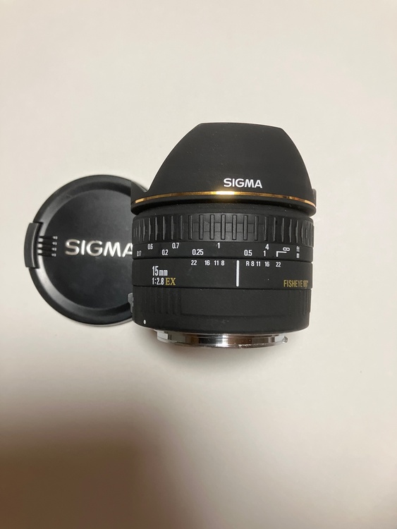 シグマフィッシュアイ15mm/2.8（カメラ）の商品画像 - 査定依頼日：2026年9月25日 - 最高査定価格：12,100円