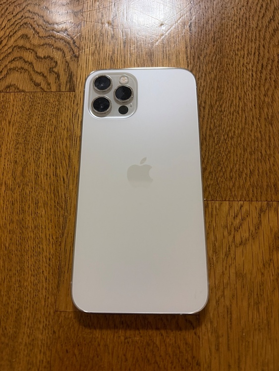 iPhone iPhone 12 Pro 256GB docomo（スマホ）の商品画像 - 査定依頼日：2026年6月21日 - 最高査定価格：32,000円