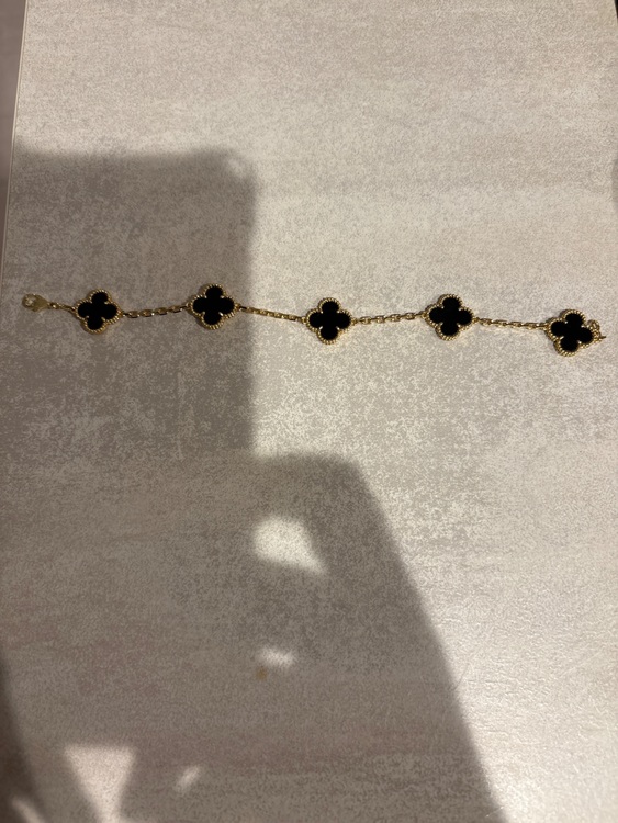 　アルハンブラ5Pオニキスブレスレット（金・貴金属）の商品画像 - 査定依頼日：2025年10月29日 - 最高査定価格：700,000円