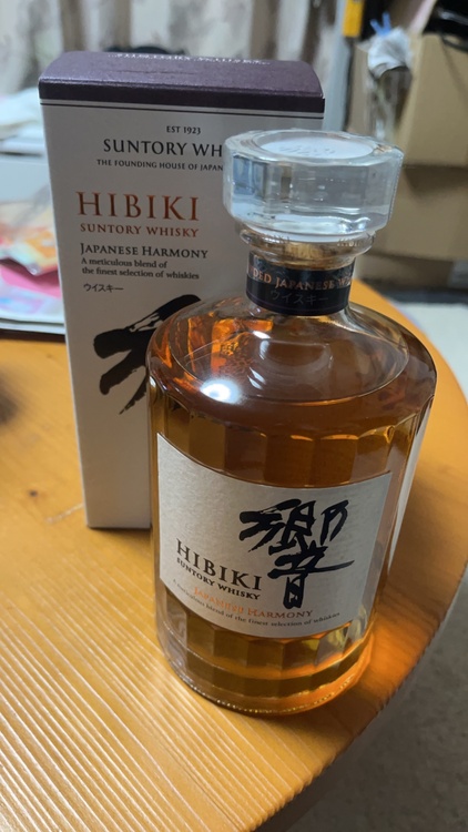 ウイスキー サントリー響 （お酒）の商品画像 - 査定依頼日：2025年12月7日 - 最高査定価格：9,800円