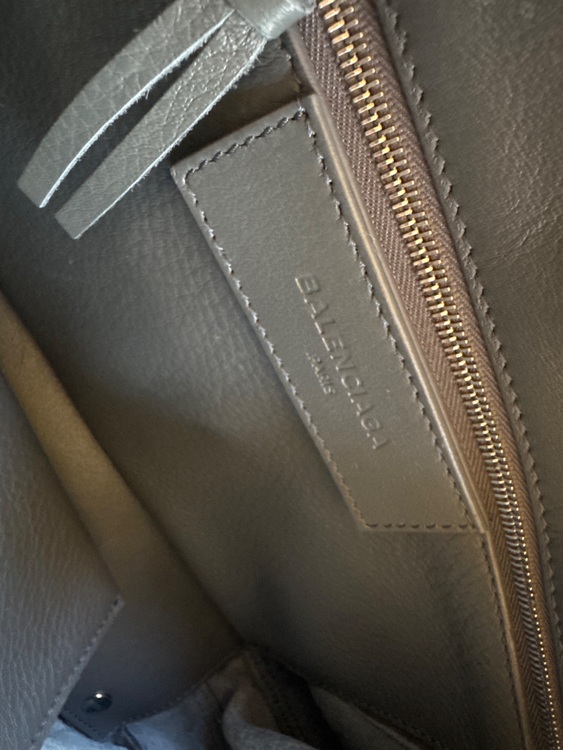 ペーパーミニ（ブランドバッグ）の商品画像 - 査定依頼日：2025年10月8日 - 最高査定価格：82,000円