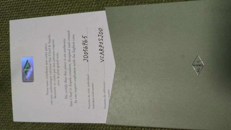 JO056965（金・貴金属）の商品画像 - 査定依頼日：2026年4月11日 - 最高査定価格：1,300,000円