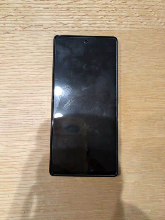 Pixel Pixel 6aシリーズ au（スマホ）の商品画像 - 査定依頼日：2026年9月21日 - 最高査定価格：10,000円