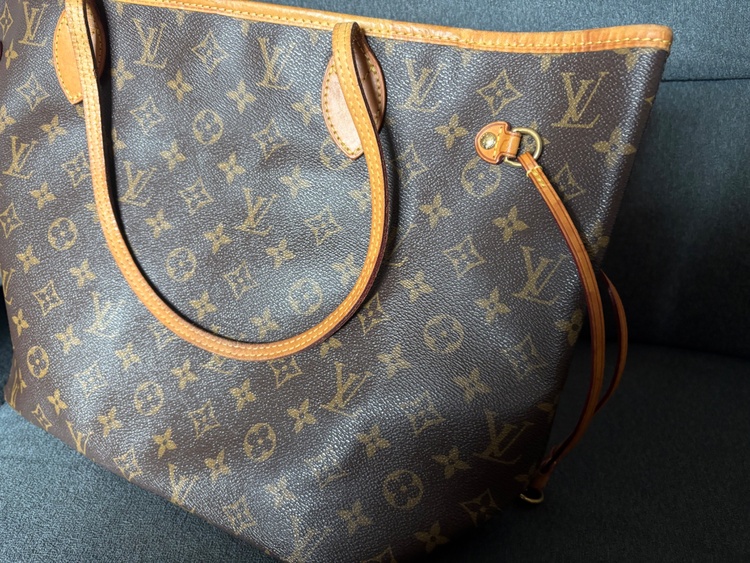 ルイヴィトン ネヴァーフル （ブランドバッグ）の商品画像 - 査定依頼日：2026年4月7日 - 最高査定価格：155,000円