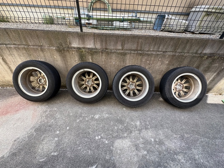 205/60R16 タイヤホイールセット（カー用品）の商品画像 - 査定依頼日：2026年4月11日 - 最高査定価格：10,000円