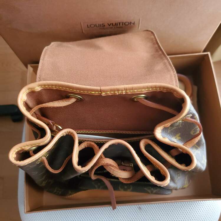 ルイヴィトン モノグラム （ブランドバッグ）の商品画像 - 査定依頼日：2025年3月31日 - 最高査定価格：130,000円