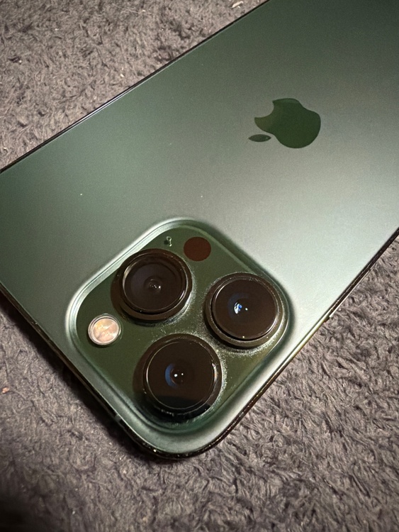 iPhone 13 Pro Max 256GB SIMフリー（スマホ）の商品画像 - 査定依頼日：2026年3月30日 - 最高査定価格：51,000円