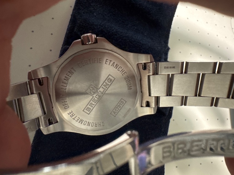 ブライトリング その他 （高級時計）の商品画像 - 査定依頼日：2025年8月28日 - 最高査定価格：300,000円