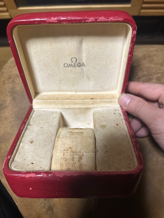 オメガ スピードマスター 3573.50（高級時計）の商品画像 - 査定依頼日：2026年1月11日 - 最高査定価格：650,000円