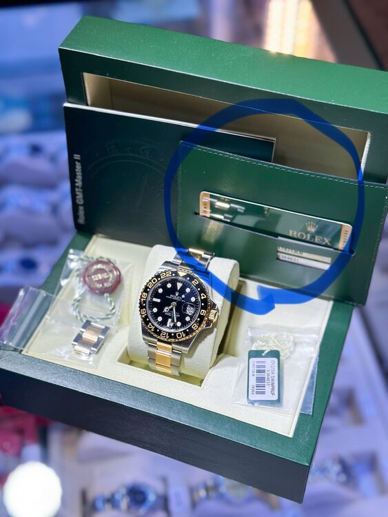 ロレックス GMTマスター R116713 （高級時計）の商品画像 - 査定依頼日：2025年4月3日 - 最高査定価格：1,850,000円