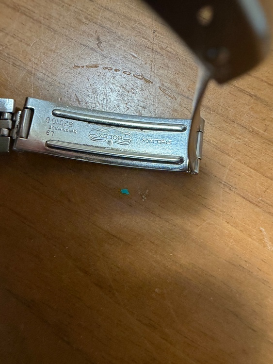 ROLEX オイスターパーペチュアル デイトジャスト Ref. 69174 26mm ステンレススチール＋ホワイトゴールドのフルーテッドベゼル シルバーダイヤル ジュビリーブレスレット（高級時計）の商品画像 - 査定依頼日：2026年9月24日 - 最高査定価格：800,000円