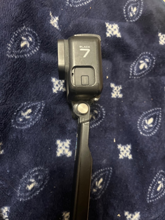 Black7（カメラ）の商品画像 - 査定依頼日：2026年4月7日 - 最高査定価格：2,000円