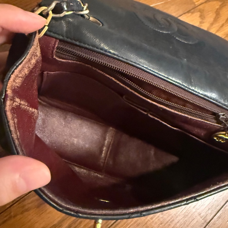 CHANEL マトラッセ 黒（ブランドバッグ）の商品画像 - 査定依頼日：2026年9月7日 - 最高査定価格：150,000円