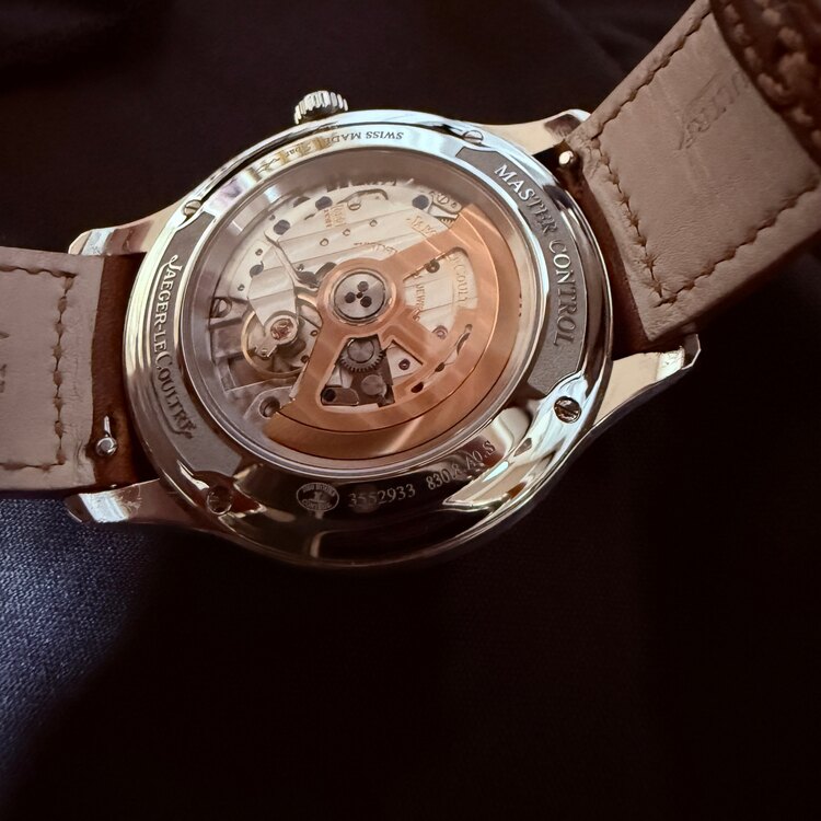 ジャガー・ルクル マスター （高級時計）の商品画像 - 査定依頼日：2025年4月21日 - 最高査定価格：800,000円