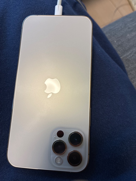 iPhone 12 Pro 128GB Softbank（スマホ）の商品画像 - 査定依頼日：2026年2月6日 - 最高査定価格：32,000円