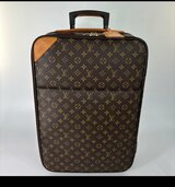 ルイヴィトン モノグラム ペガス55 キャリーバッグ（ブランドバッグ）の商品画像 - 査定依頼日：2026年3月6日 - 最高査定価格：100,000円