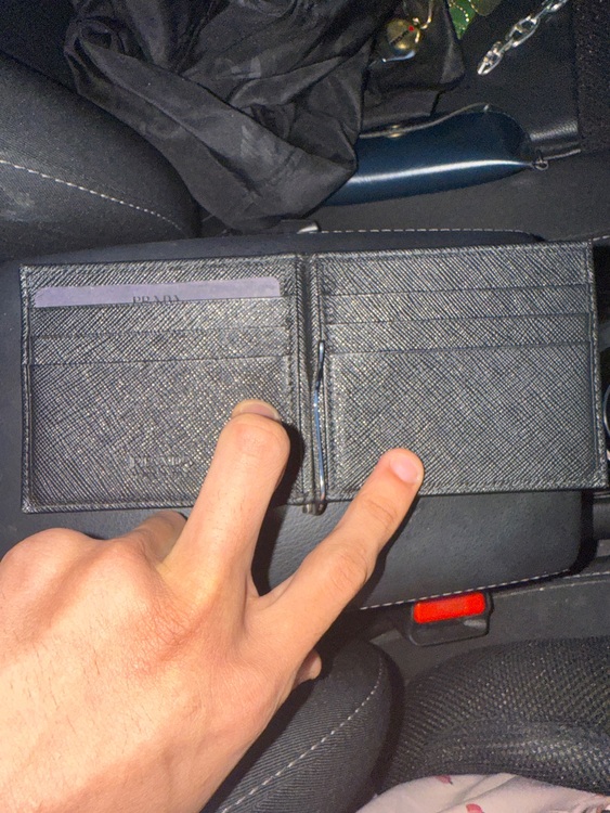 プラダ  （ブランドバッグ）の商品画像 - 査定依頼日：2025年8月13日 - 最高査定価格：25,000円