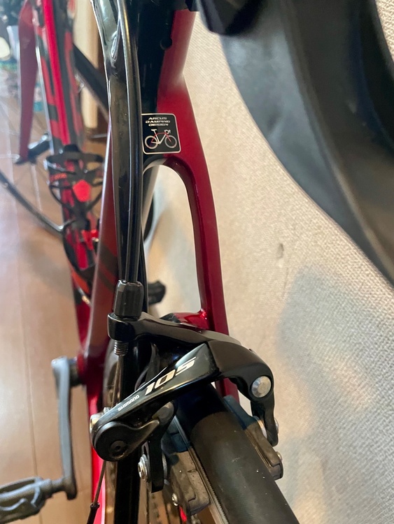 GUSTO グストDuro Sports 2021 ロードバイク XL カーボン（自転車）の商品画像 - 査定依頼日：2026年3月8日 - 最高査定価格：30,000円