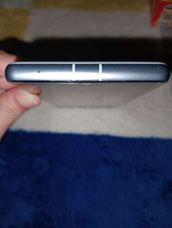 Googlepixel7a（スマホ）の商品画像 - 査定依頼日：2025年5月25日 - 最高査定価格：14,000円