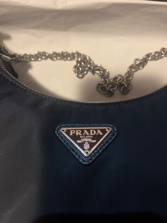プラダ  （ブランドバッグ）の商品画像 - 査定依頼日：2025年12月13日 - 最高査定価格：180,000円