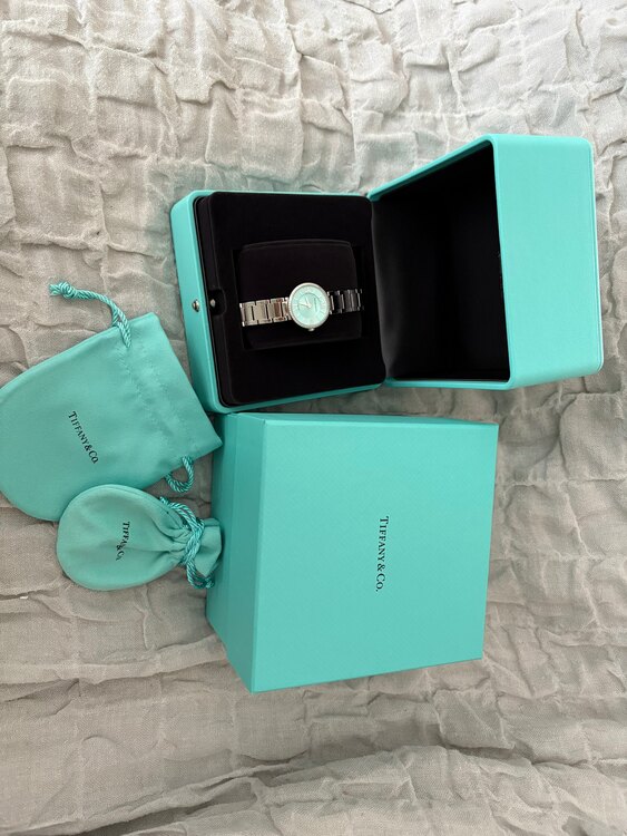 その他 その他 Tiffany アトラス　63320803（高級時計）の商品画像 - 査定依頼日：2025年5月26日 - 最高査定価格：350,000円