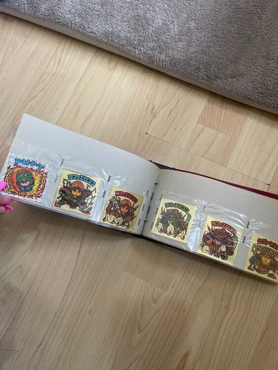 ビックリマンシール（トレカ）の商品画像 - 査定依頼日：2025年4月10日 - 最高査定価格：3,000円