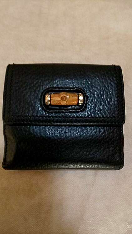 GUCCIバンブー財布（古着・ファッション）の商品画像 - 査定依頼日：2025年1月14日 - 最高査定価格：3,000円