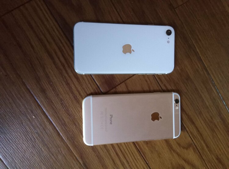 スマホ2台（スマホ）の商品画像 - 査定依頼日：2026年4月20日 - 最高査定価格：15,000円