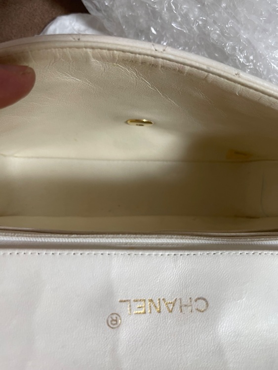 CHANELマトラッセ　白（ブランドバッグ）の商品画像 - 査定依頼日：2025年11月5日 - 最高査定価格：200,000円